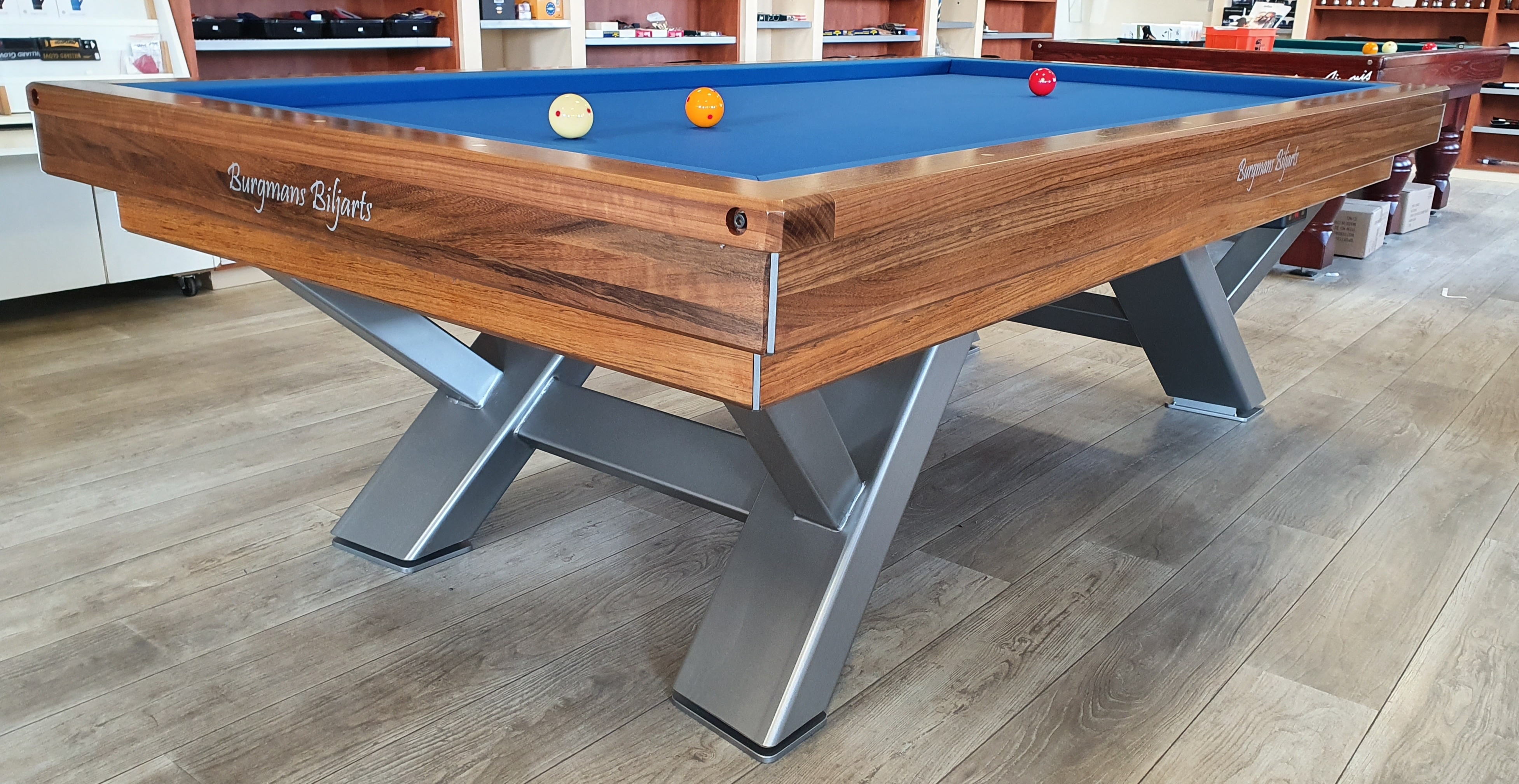 Burgmans Biljart  "Excellent" 284